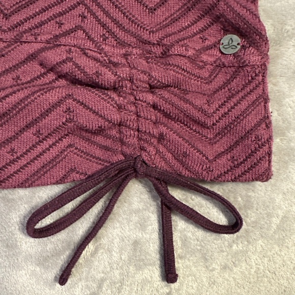 prAna Women's Leland Hoodie Long Sleeve Pullover Knit Sweater In Sangria Size XS - Picture 4 of 6